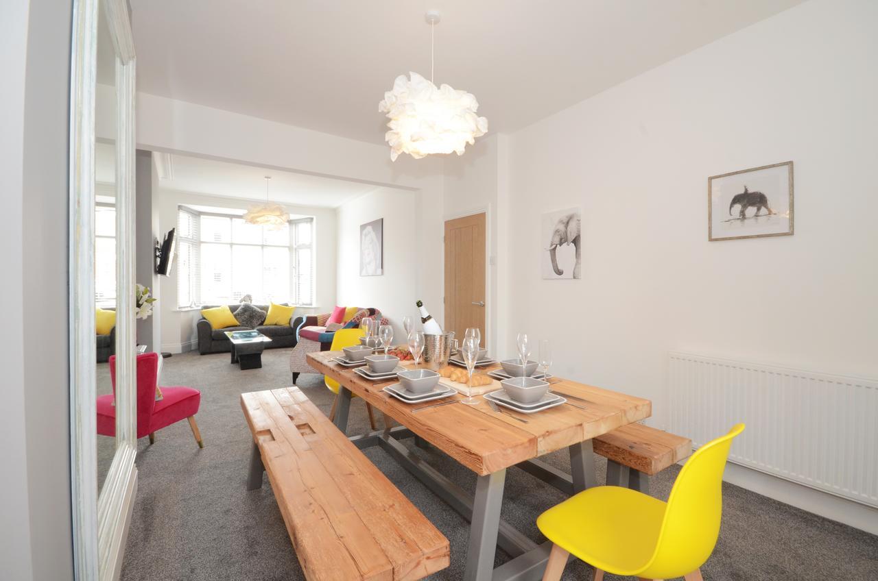 York Boutique House- Spacious & Stylish With Free Parking Exterior photo